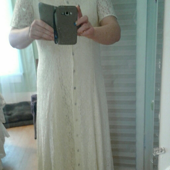 Dress - Picture 2 of 8